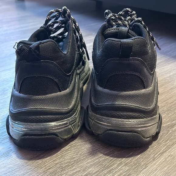 Balenciaga Triple S Sneakers - Picture 3 of 8